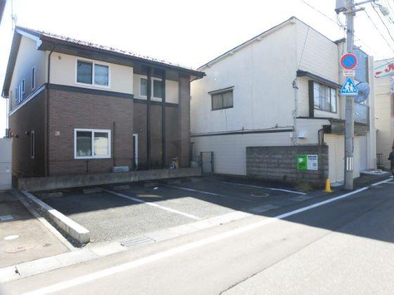 新田町中山駐車場２の外観・駐車場イメージ1枚目