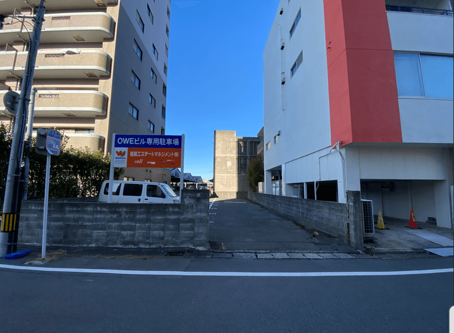 OWEビル月極駐車場の外観・駐車場イメージ3枚目