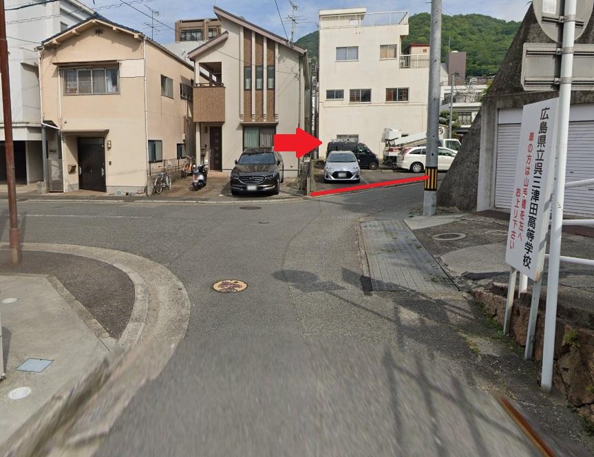 西村ガレージの外観・駐車場イメージ1枚目