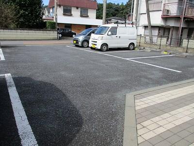 マロニエ(22388)の外観・駐車場イメージ1枚目
