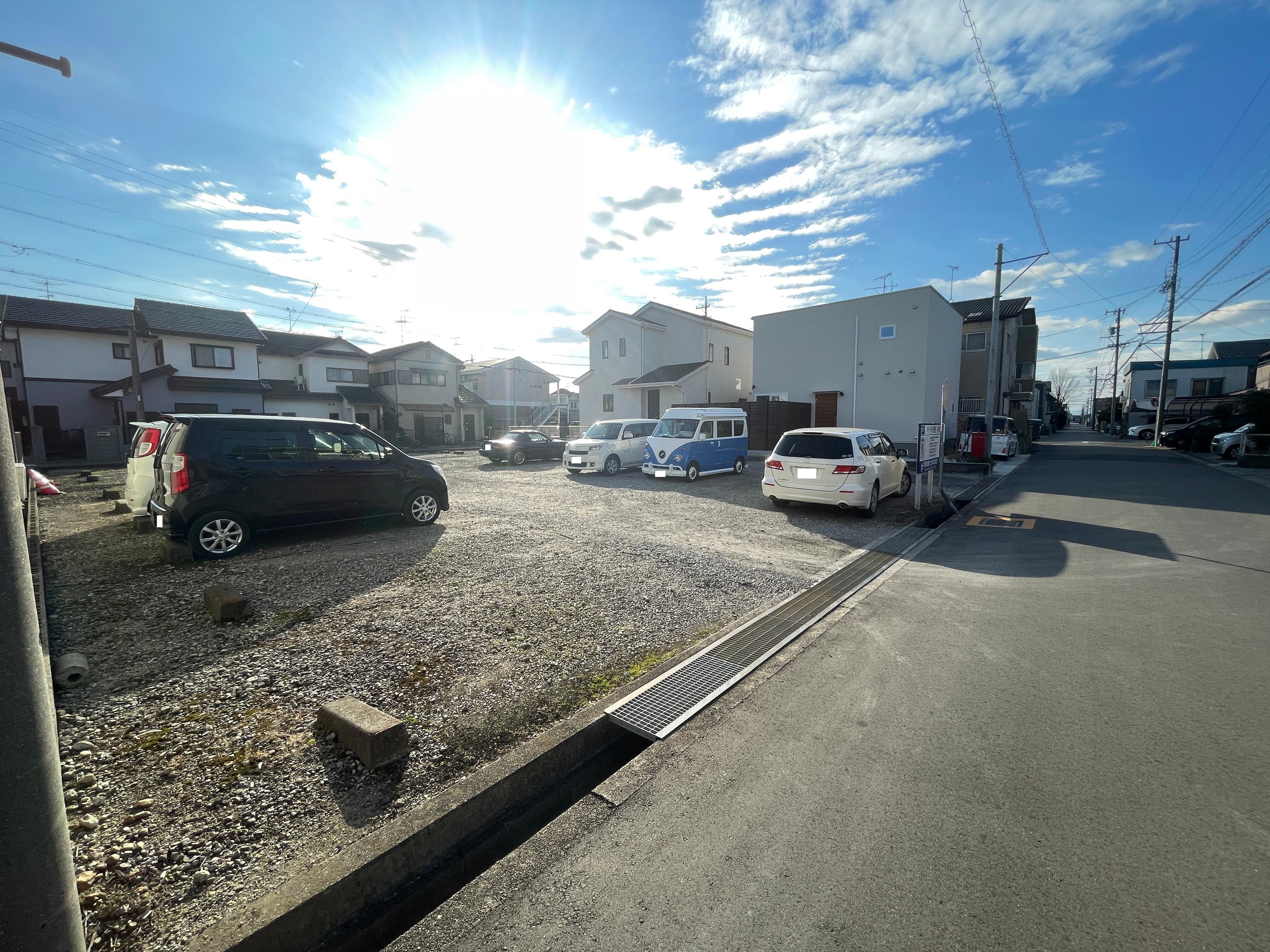 パーク河原の外観・駐車場イメージ2枚目