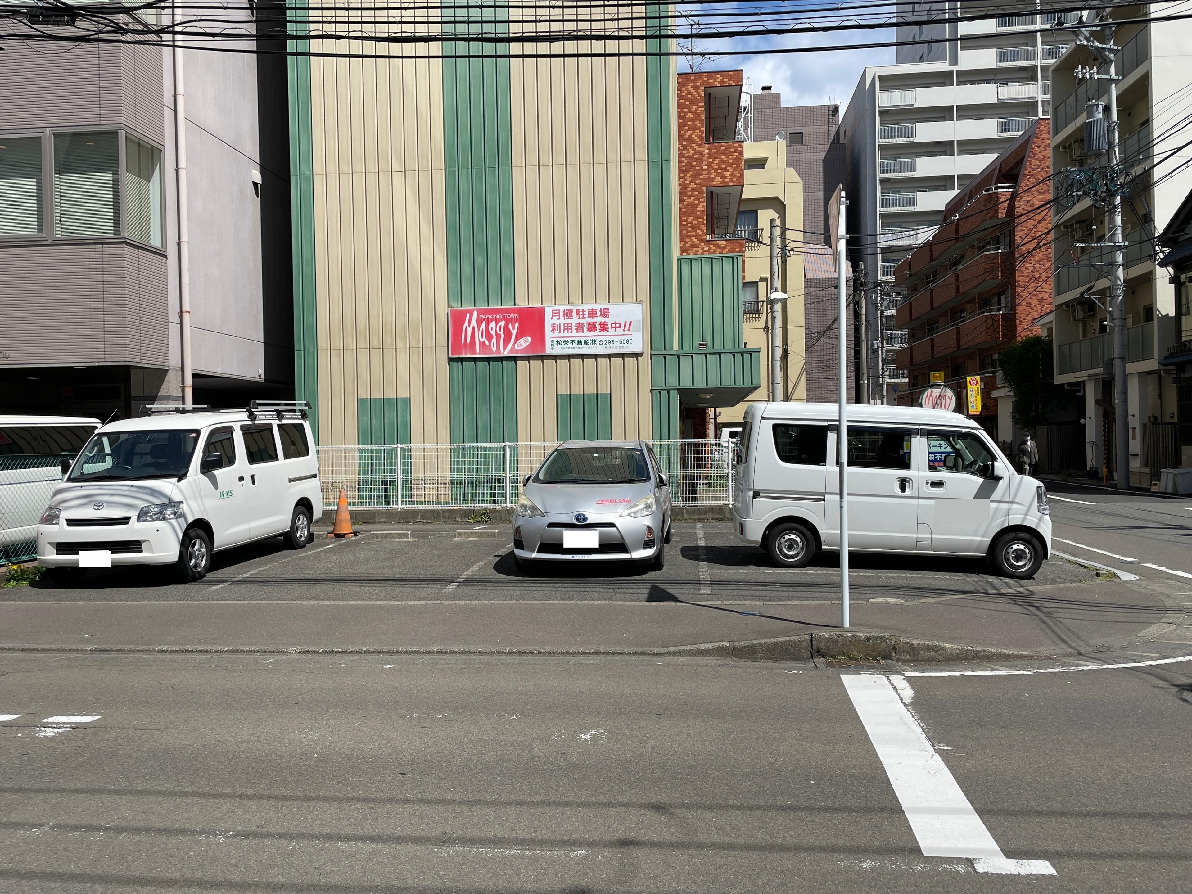 志賀パーキングの外観・駐車場イメージ2枚目
