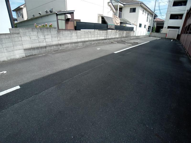 中島(11192)の外観・駐車場イメージ2枚目