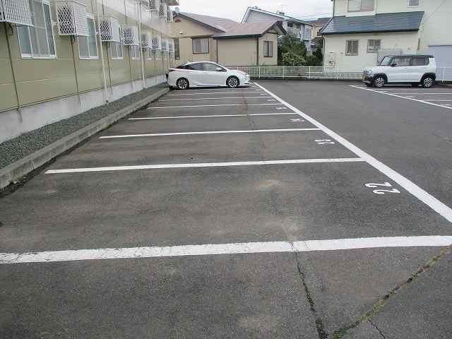 サニーコートＢ(22830)の外観・駐車場イメージ1枚目