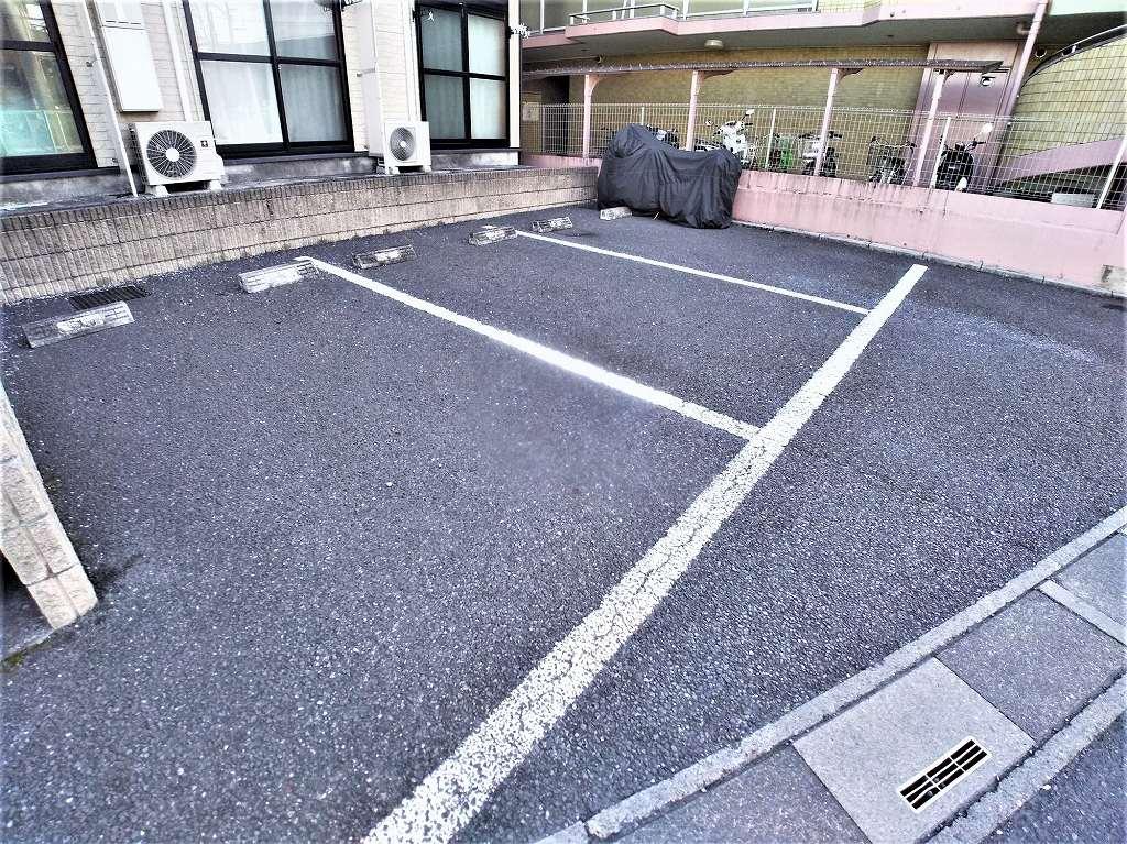 ルート１２２(29390)の外観・駐車場イメージ1枚目