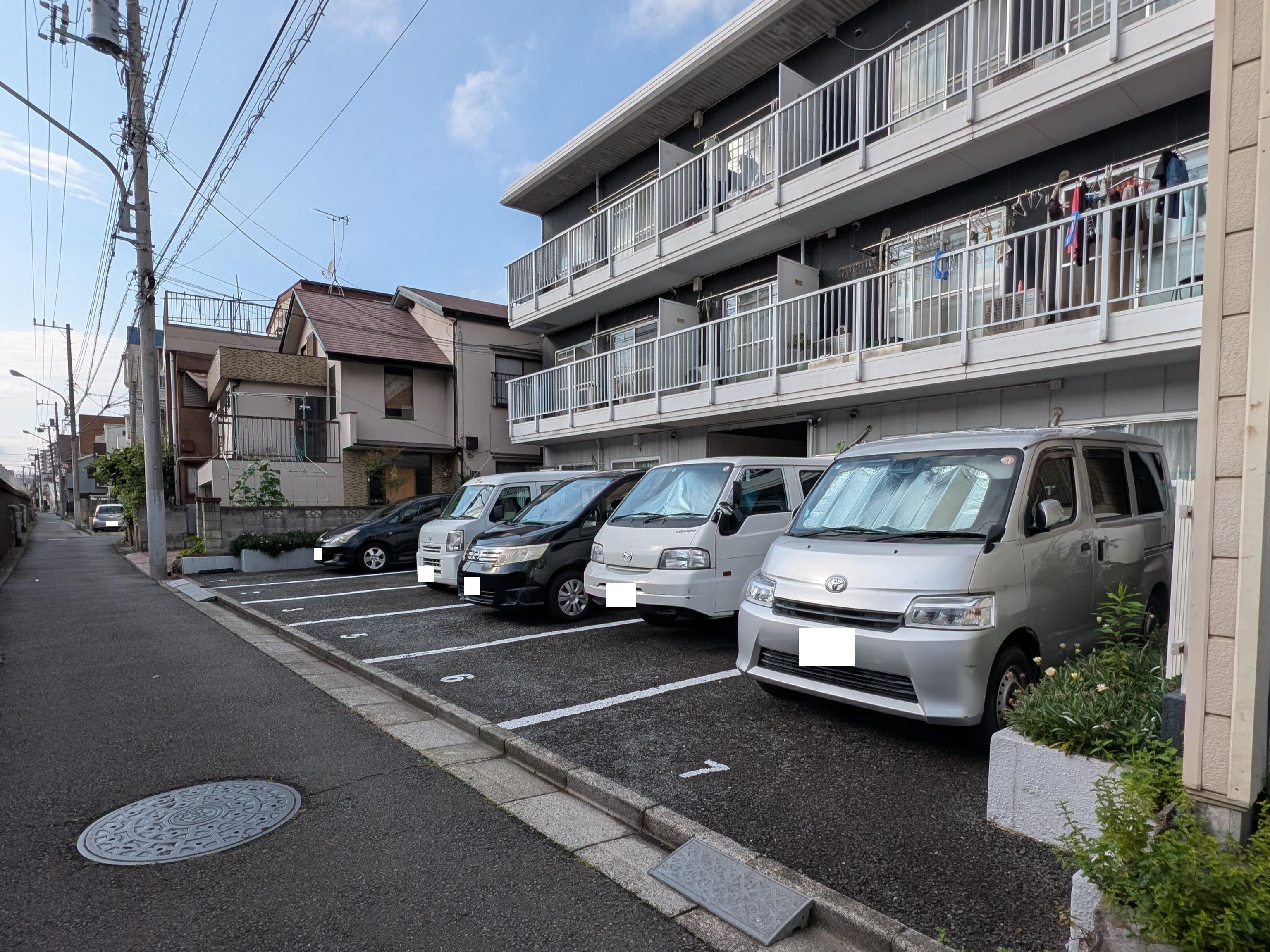 エステートピアパークの外観・駐車場イメージ3枚目