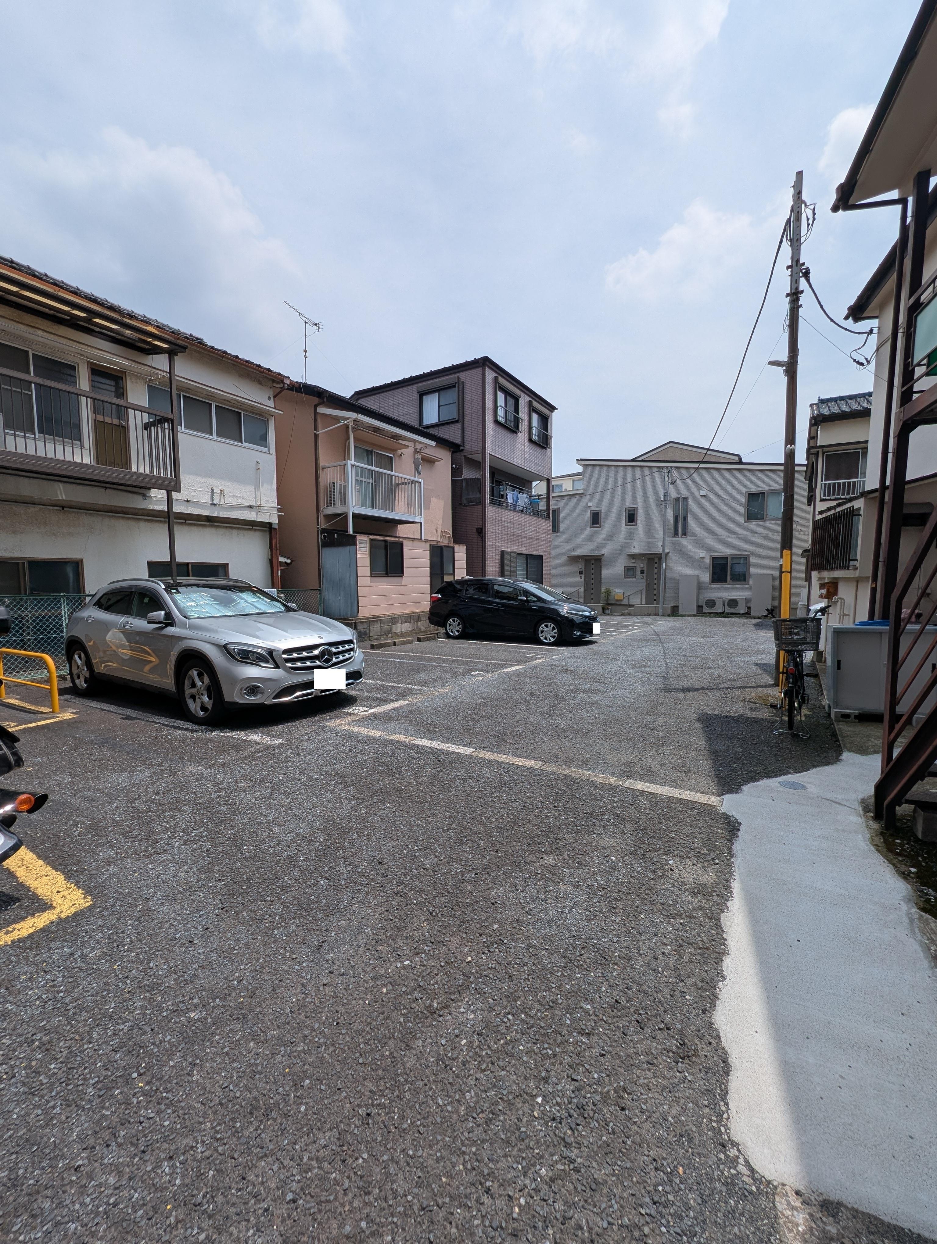 ホワイトコートパークの外観・駐車場イメージ3枚目