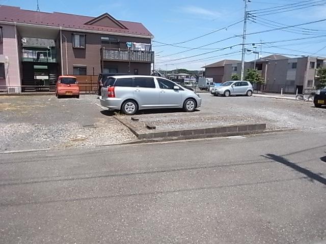 豊成第三駐車場の外観・駐車場イメージ2枚目