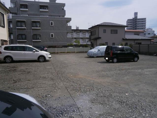 鈴木月極駐車場の外観・駐車場イメージ3枚目