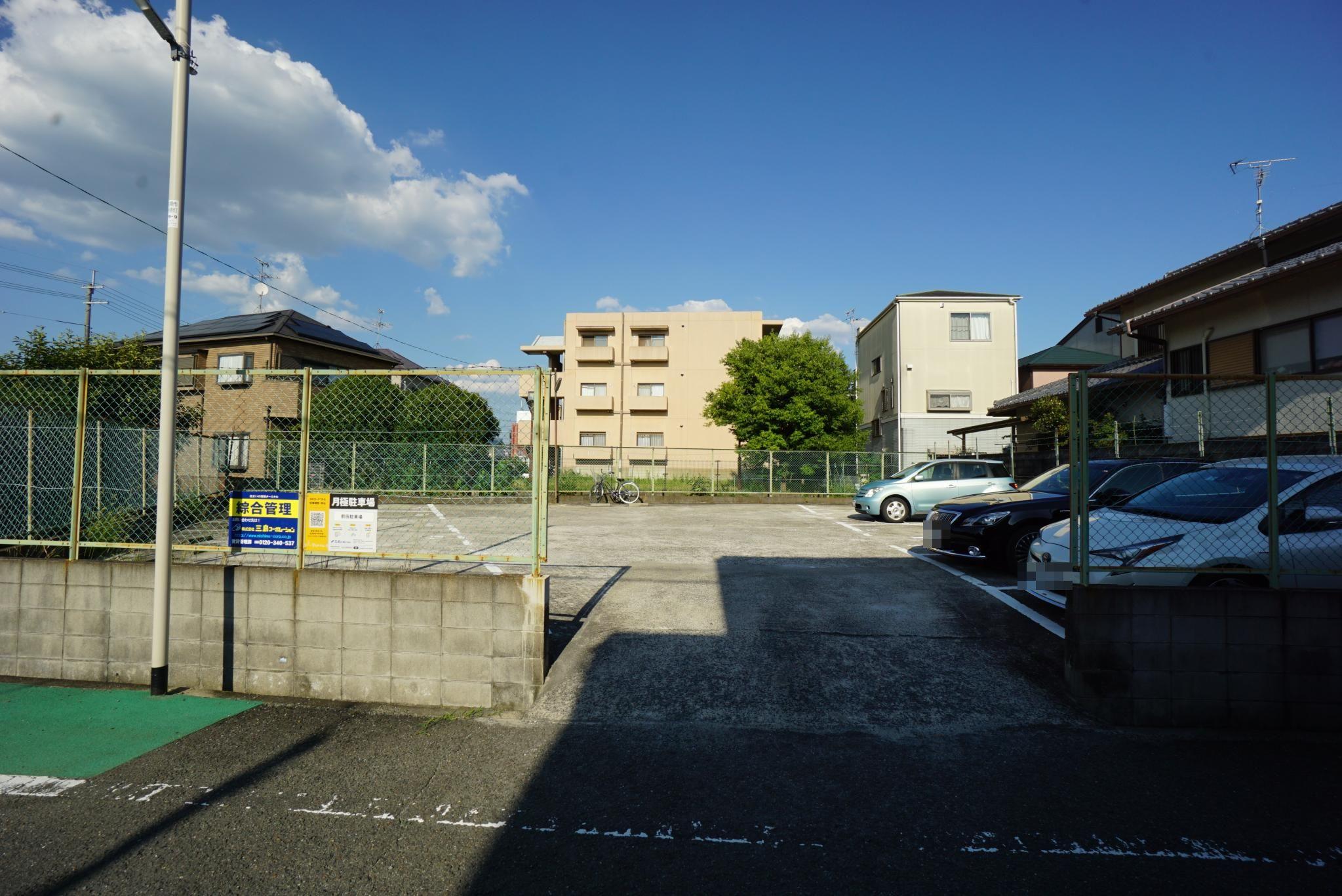前田駐車場の外観・駐車場イメージ1枚目