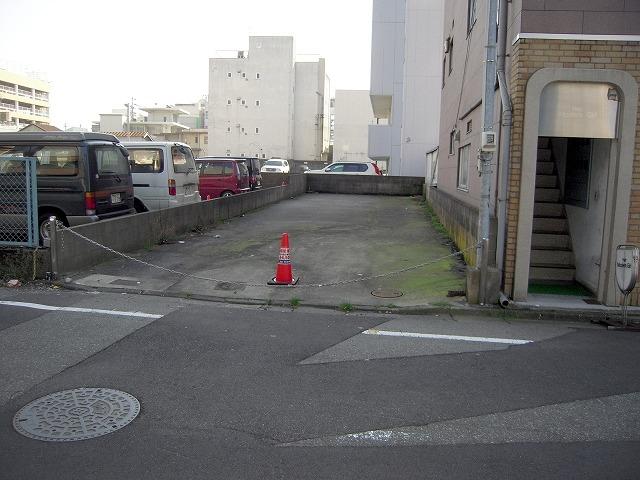 中央1丁目・油谷一括月極駐車場の外観・駐車場イメージ1枚目