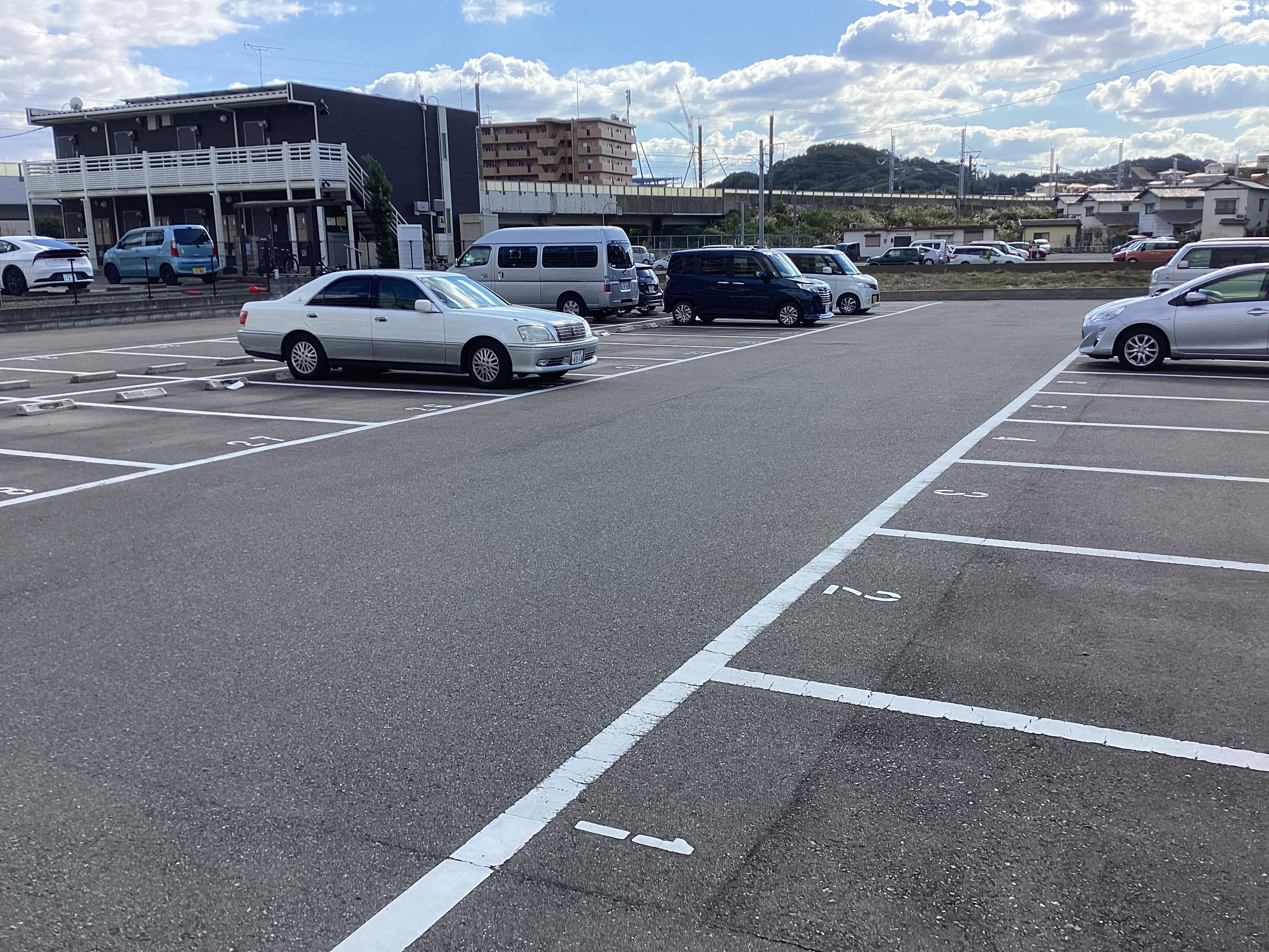 山善駐車場の外観・駐車場イメージ2枚目