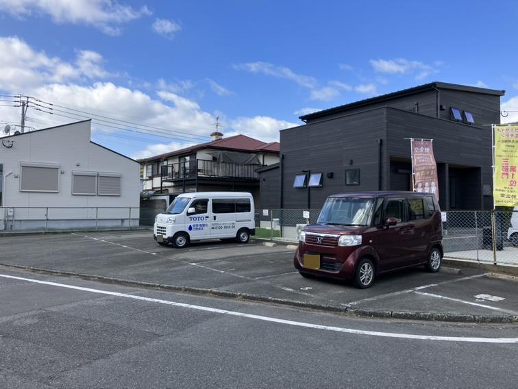 ジョイフル浅川台駐車場の外観・駐車場イメージ1枚目