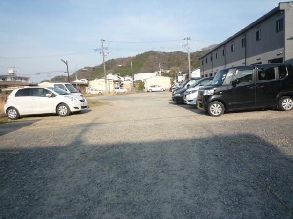 江尻駐車場の外観・駐車場イメージ2枚目