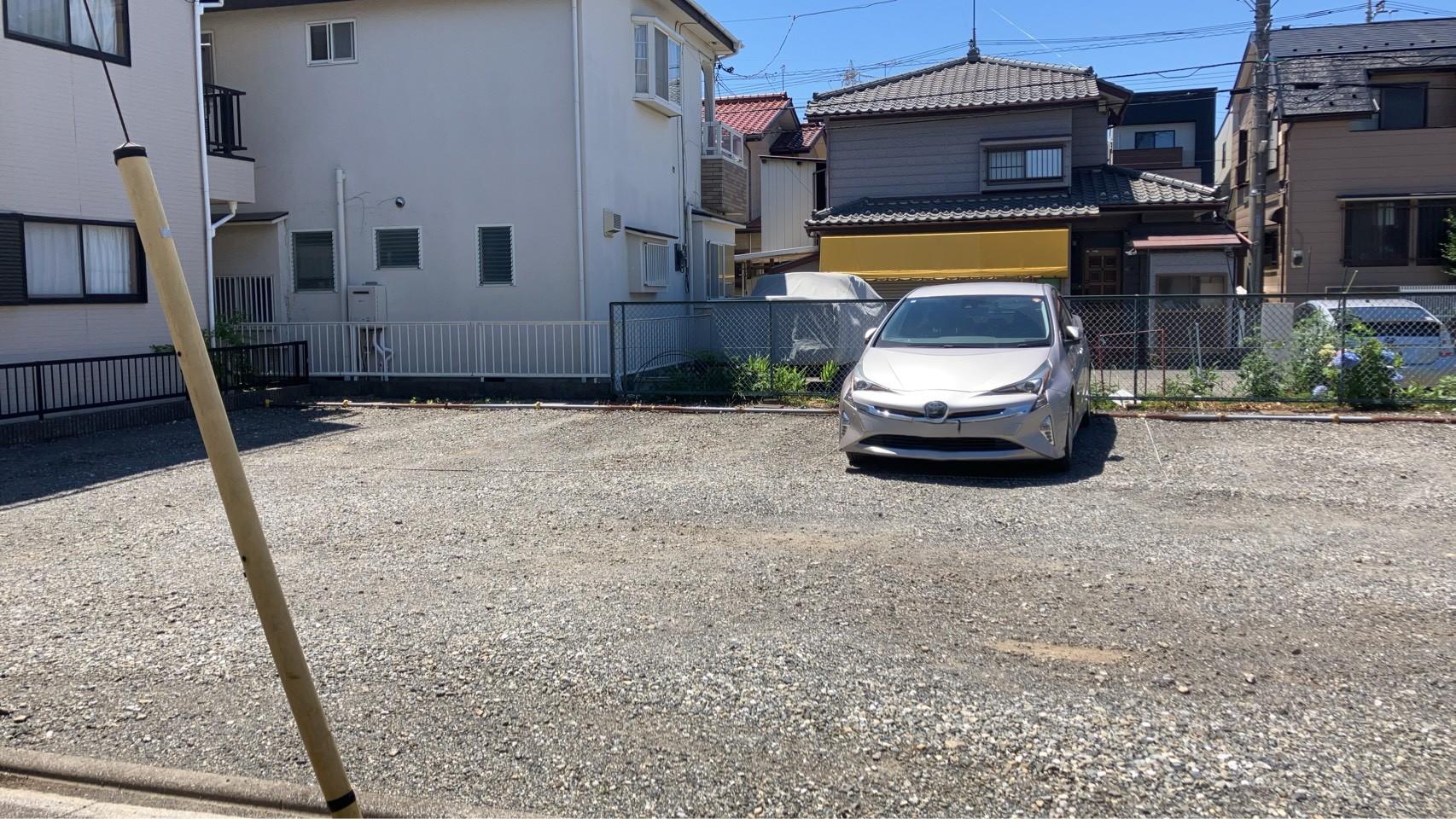カーポート富岡の外観・駐車場イメージ2枚目