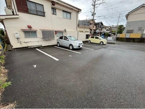 ｵｰﾄ･ｽｸｳｪｱｰ玉里団地Ⅲの外観・駐車場イメージ3枚目
