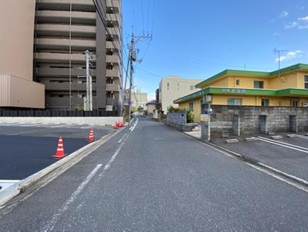 西町2丁目112駐車場の外観・駐車場イメージ3枚目