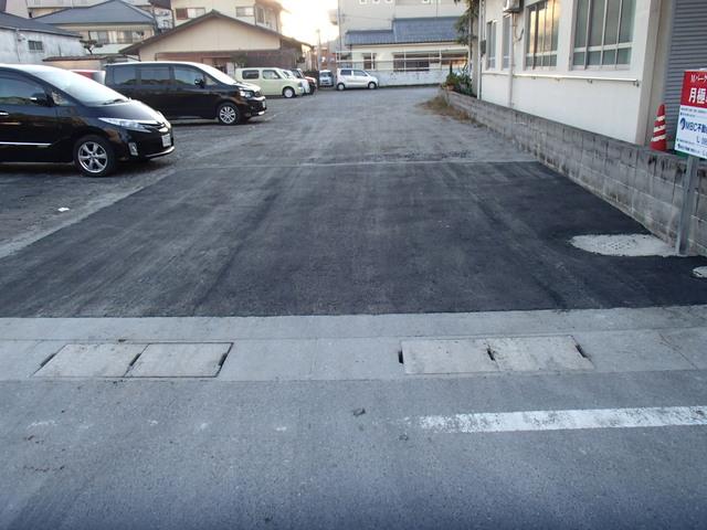 Ｍパーク３３（小松原１丁目）の外観・駐車場イメージ1枚目
