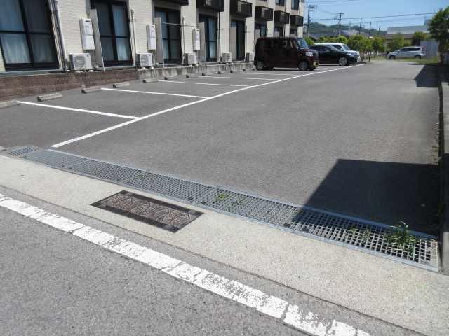 プルメリア２２(35429)の外観・駐車場イメージ1枚目