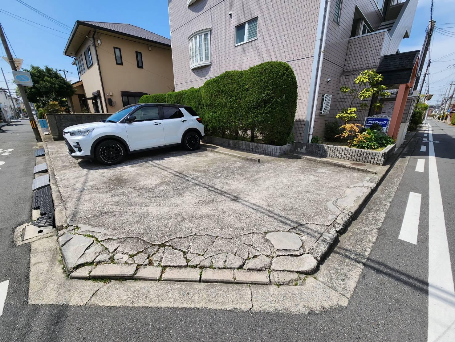 クリーク鳳の外観・駐車場イメージ2枚目