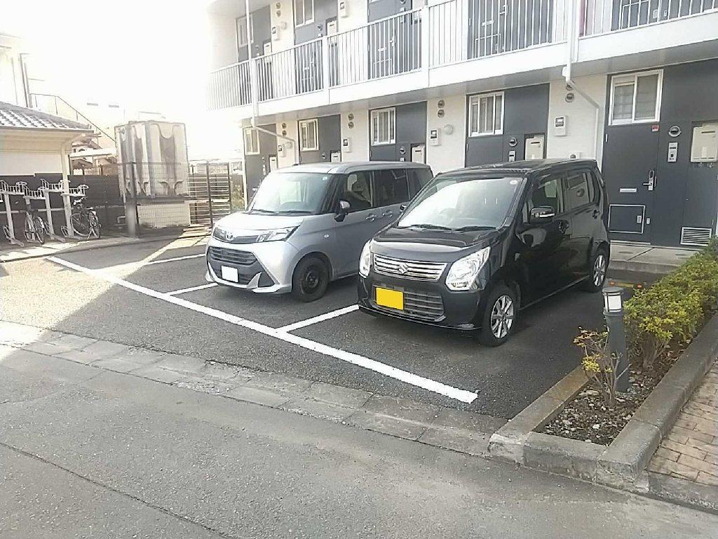 アメニティ(29605)の外観・駐車場イメージ2枚目