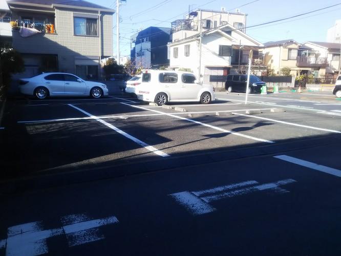 本羽田１-１８柳下駐車場の外観・駐車場イメージ1枚目