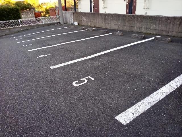 ＣＲＥＷ(17834)の外観・駐車場イメージ2枚目