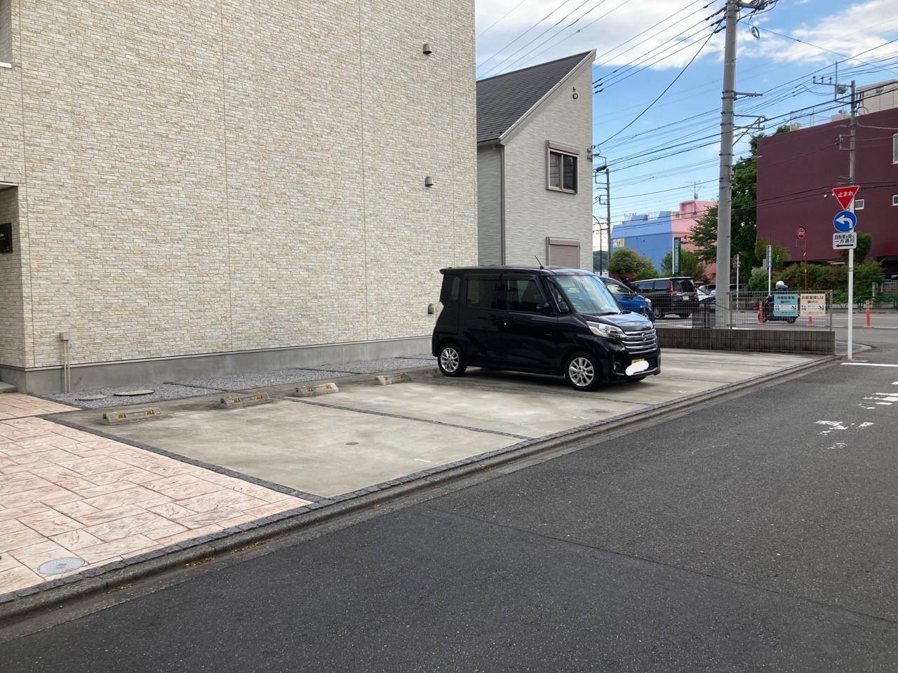 リブリ・ルミエール日野駐車場の外観・駐車場イメージ1枚目