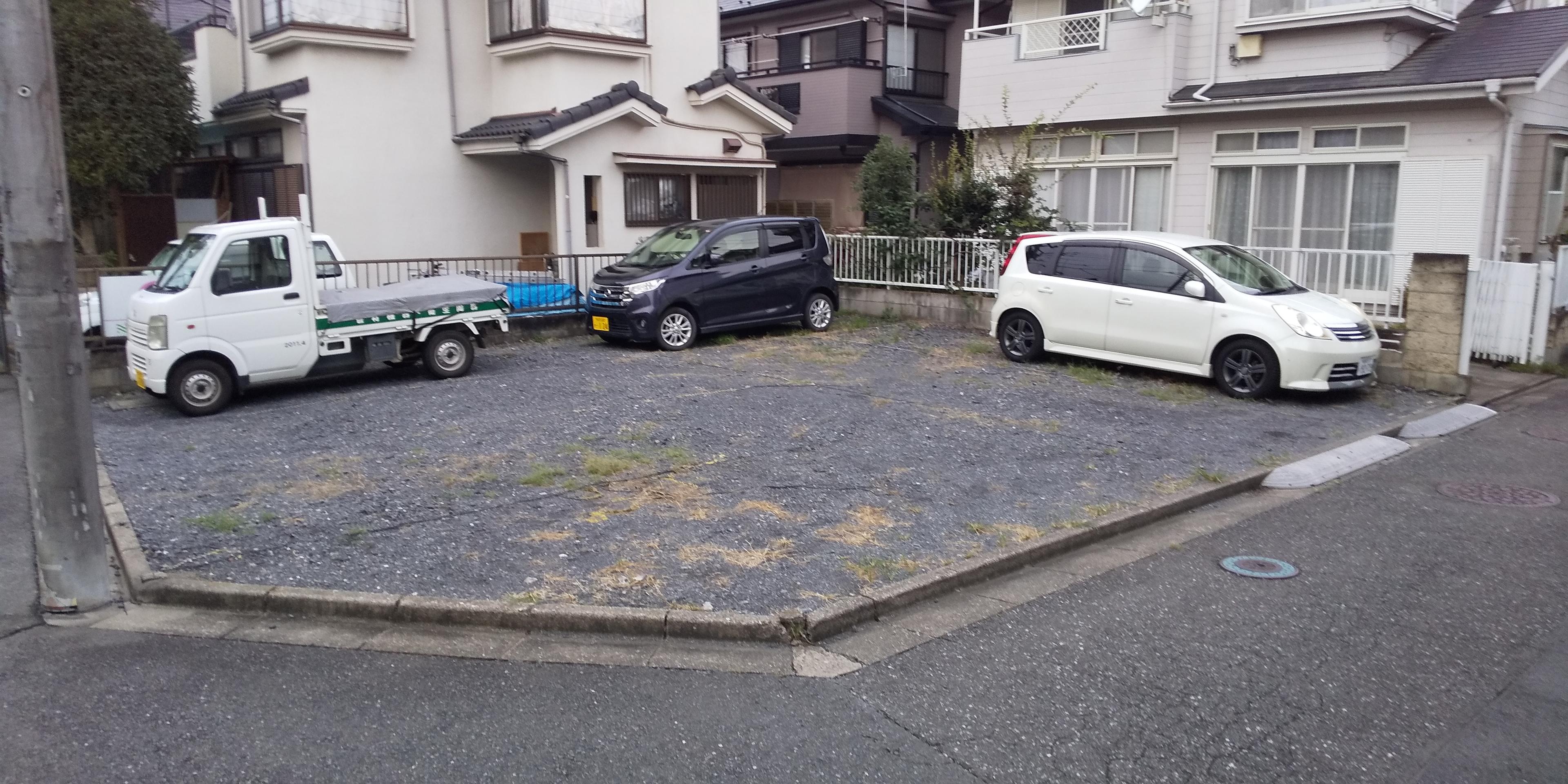 こぶし苑駐車場の外観・駐車場イメージ1枚目