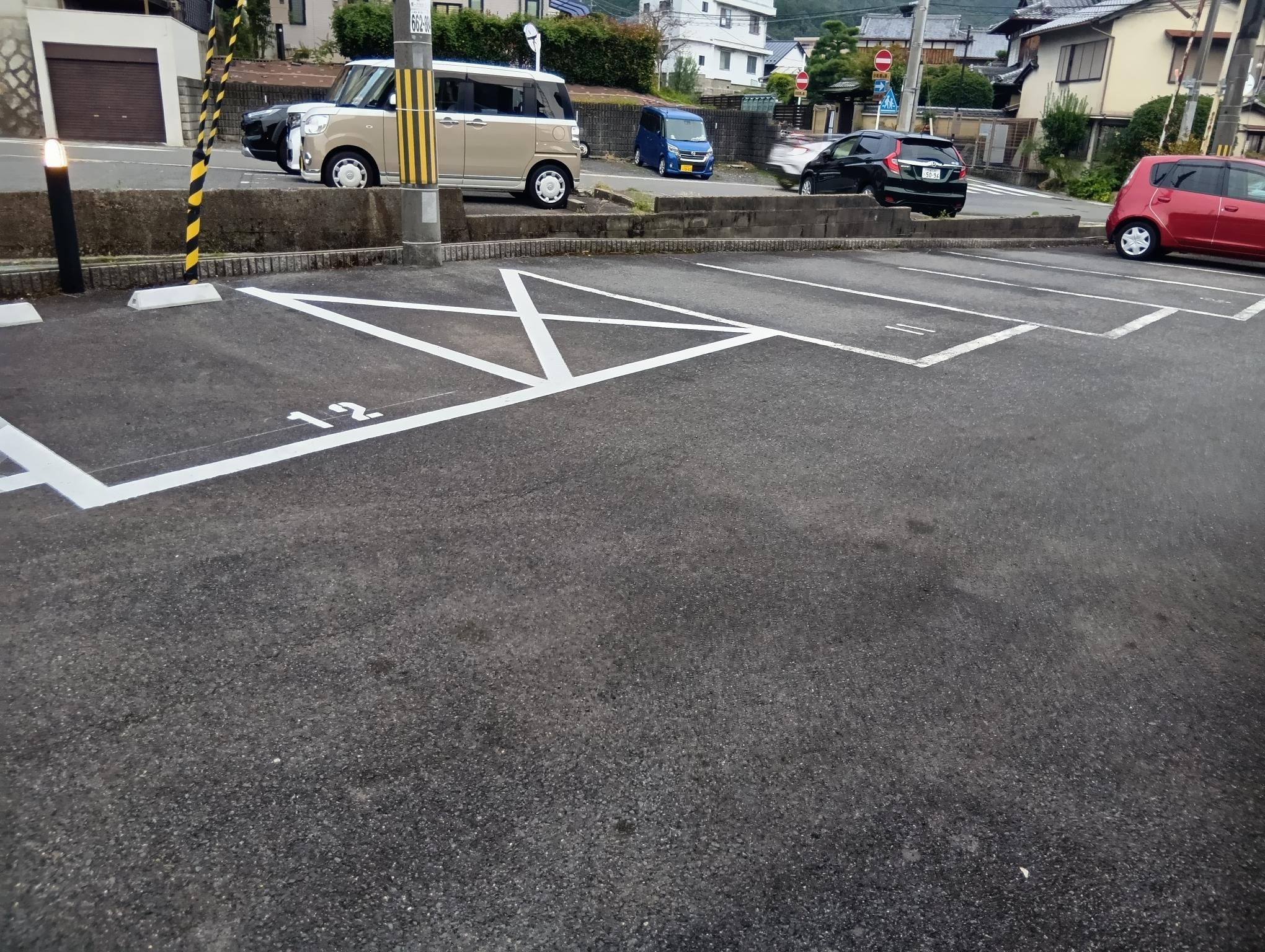 パティオ山科の外観・駐車場イメージ2枚目