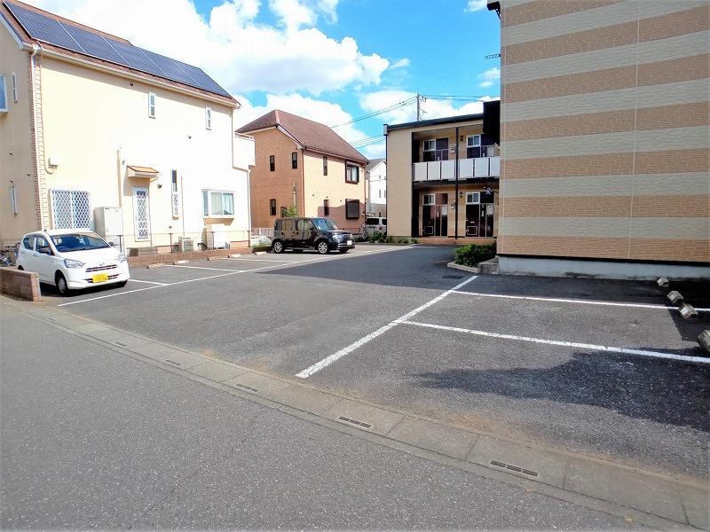マノワール(27784)の外観・駐車場イメージ1枚目