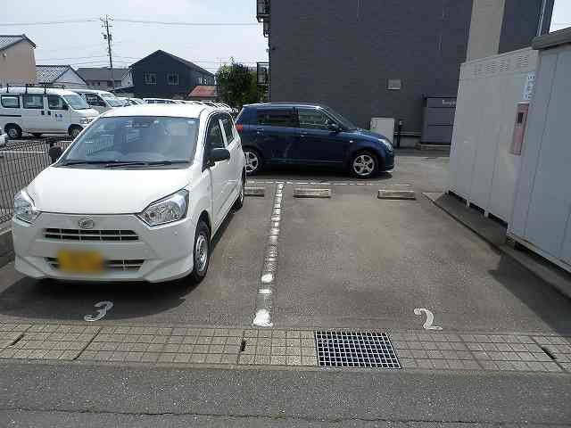 瑞穂第二(31210)の外観・駐車場イメージ1枚目