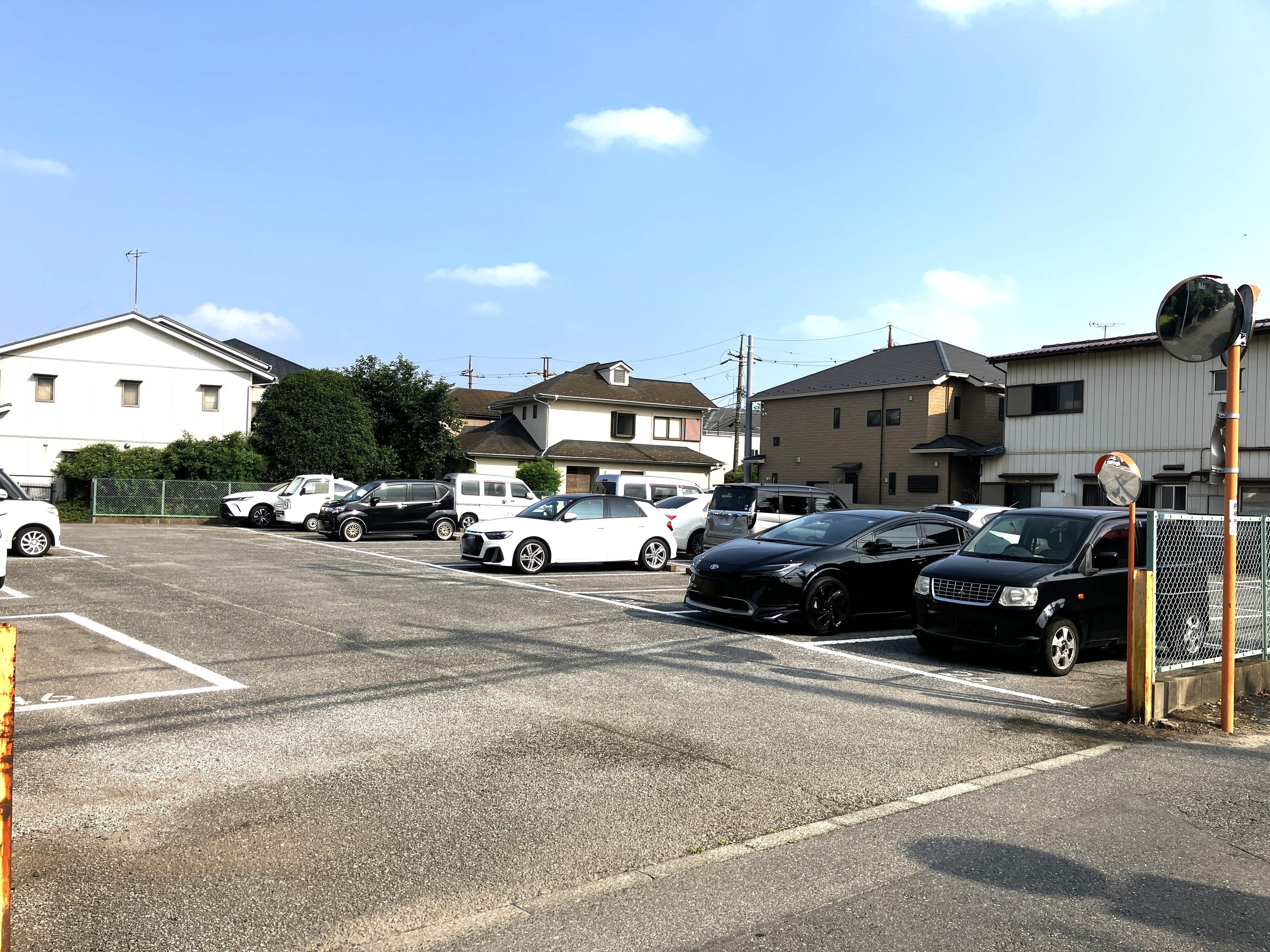 寺西駐車場の外観・駐車場イメージ1枚目
