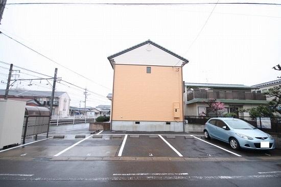 60038ﾌｫｰﾘｱ砂場の外観・駐車場イメージ1枚目