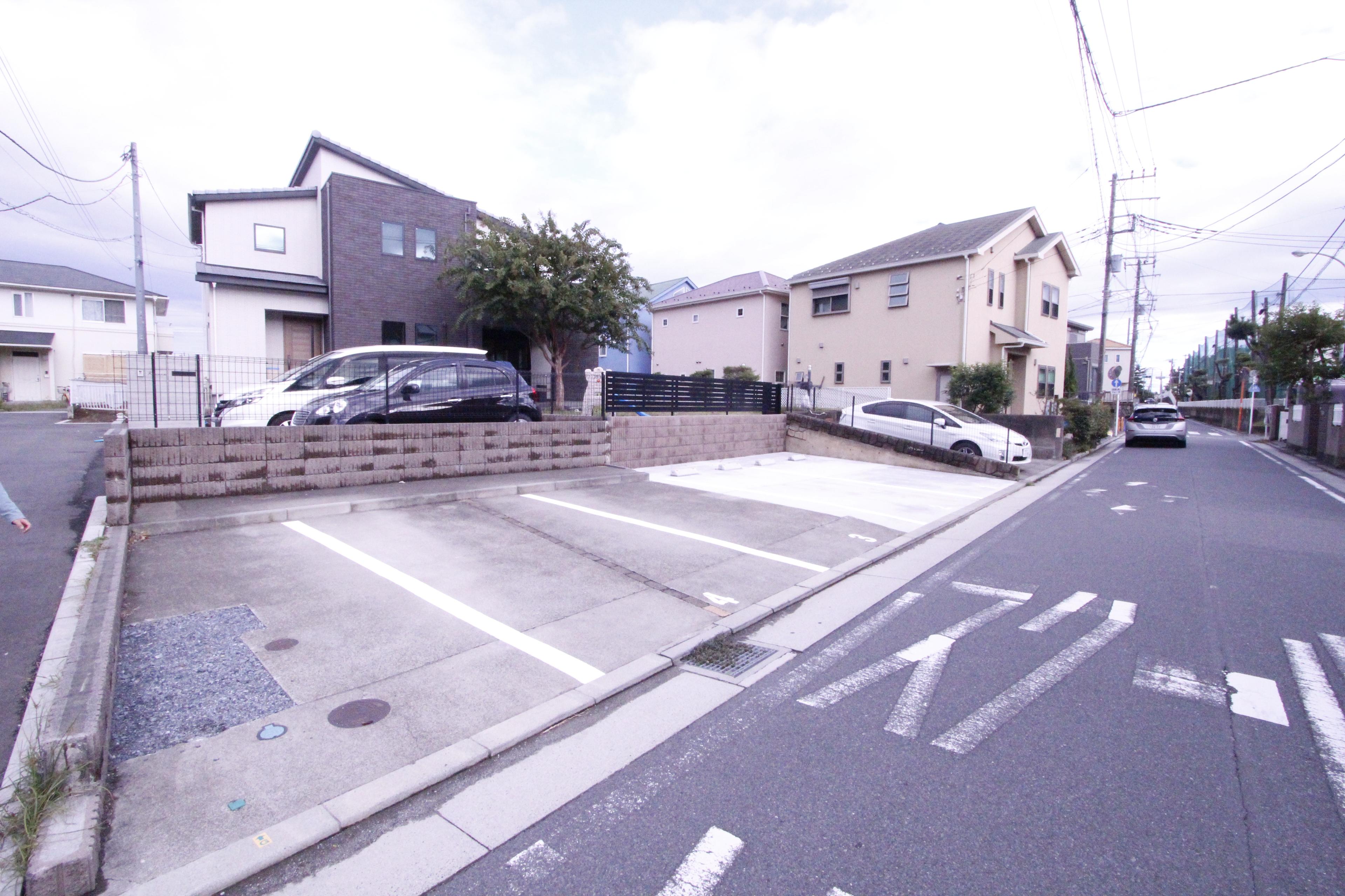 南湖四丁目木村駐車場の外観・駐車場イメージ1枚目