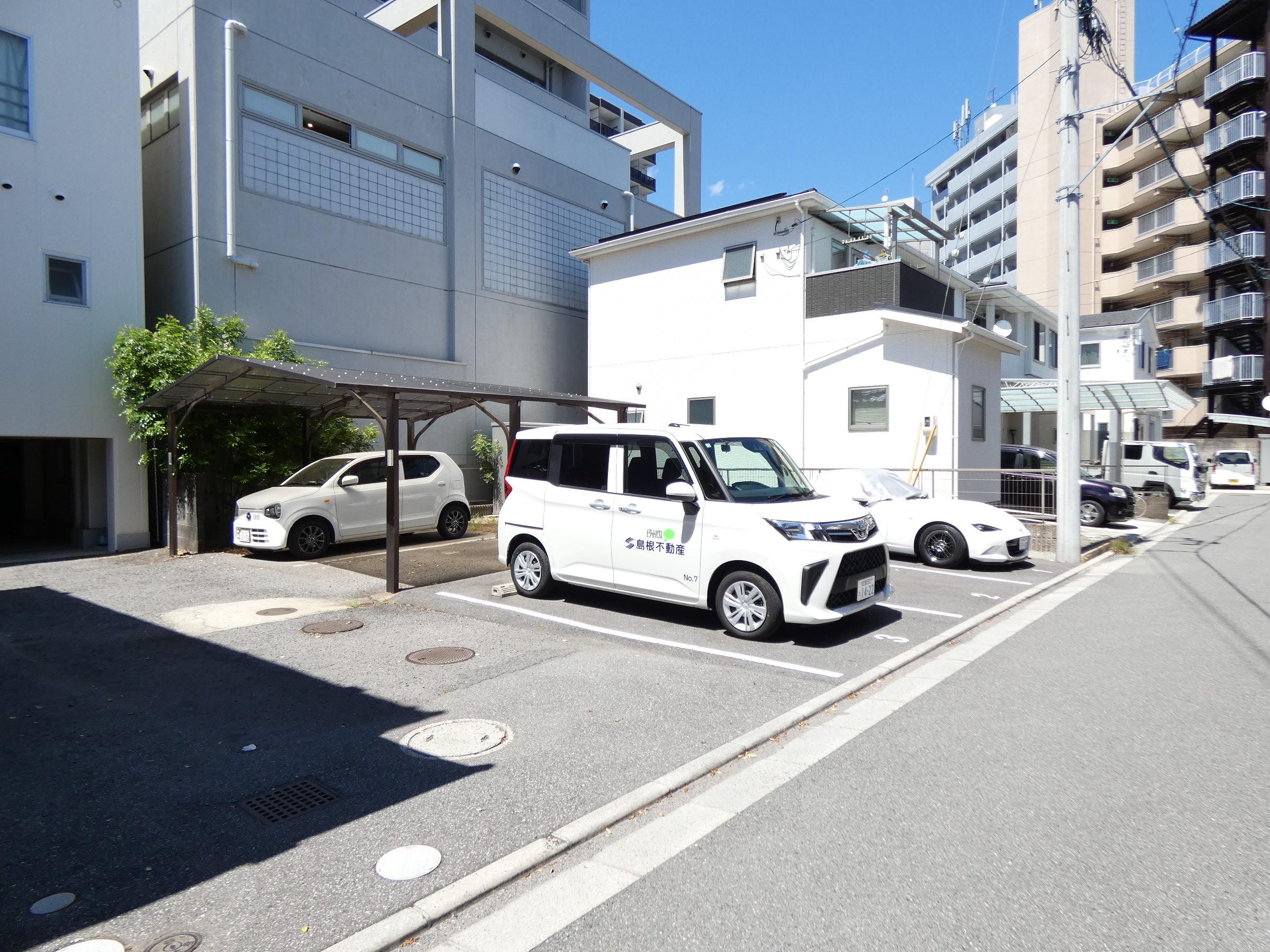 中元駐車場の外観・駐車場イメージ1枚目
