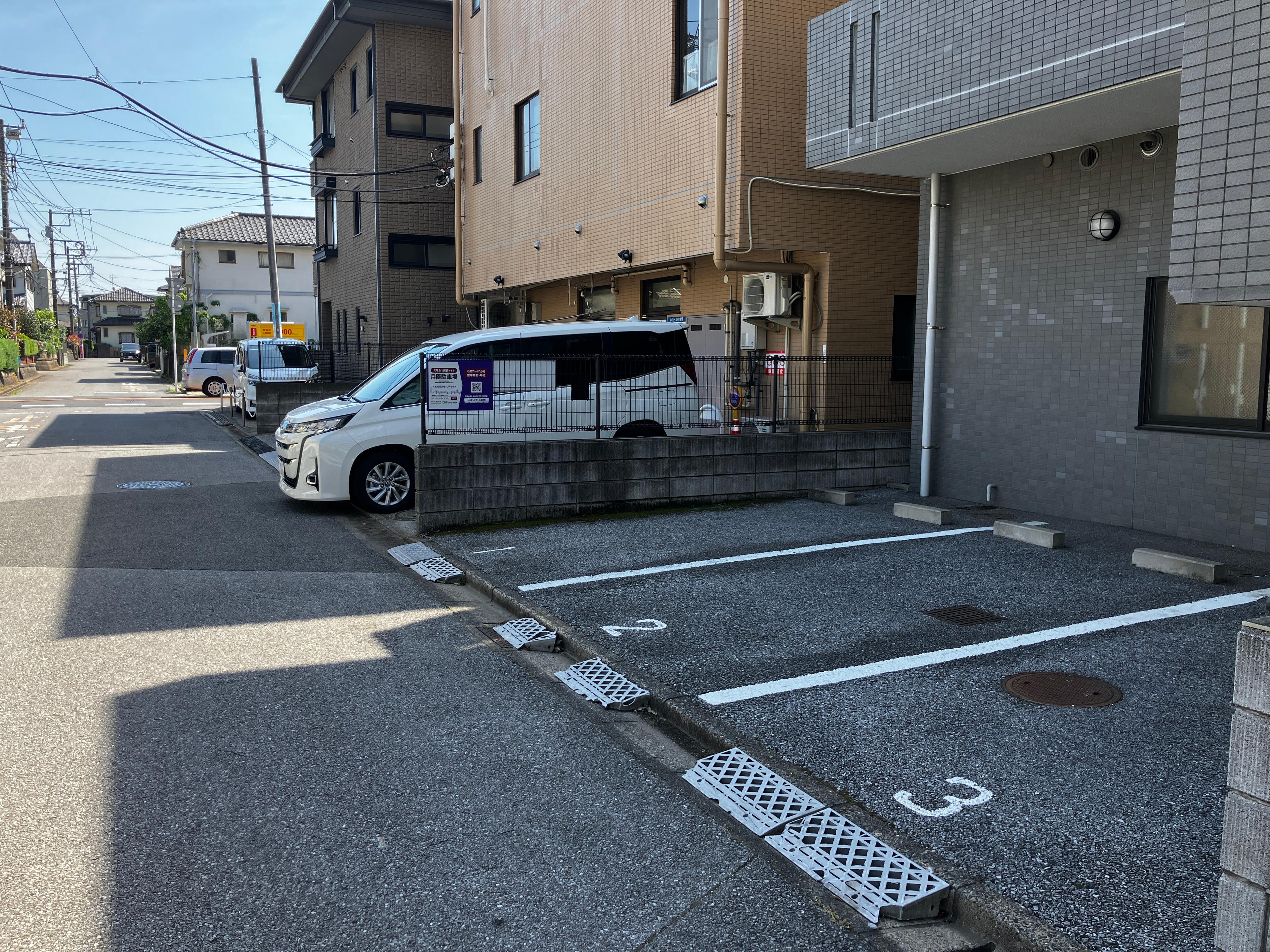 いわきレジデンス駐車場の外観・駐車場イメージ2枚目