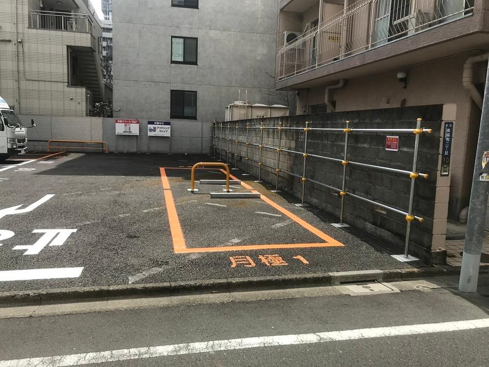 南麻布２丁目第８の外観・駐車場イメージ1枚目