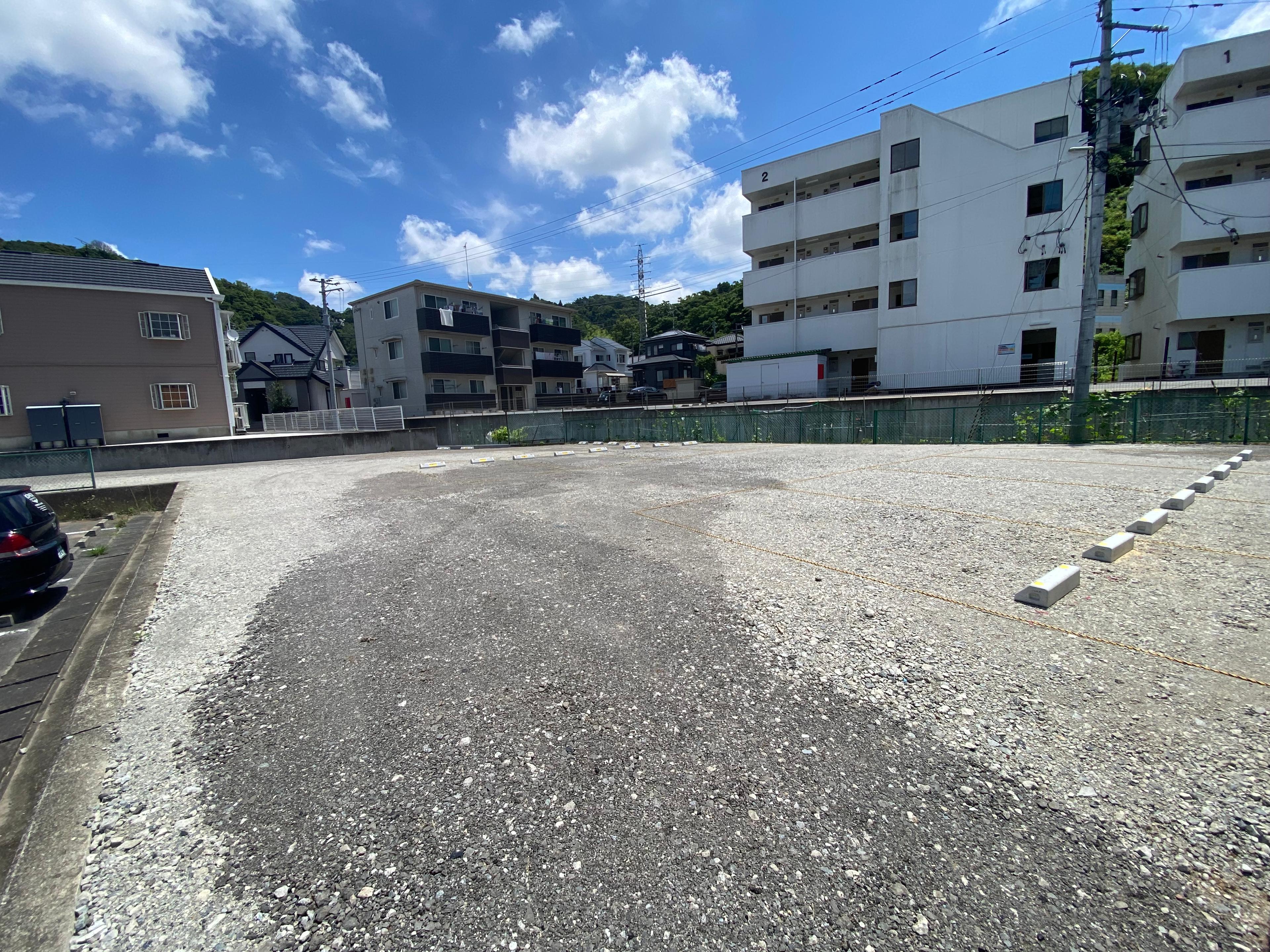 内郷綴町柴崎月極駐車場の外観・駐車場イメージ1枚目