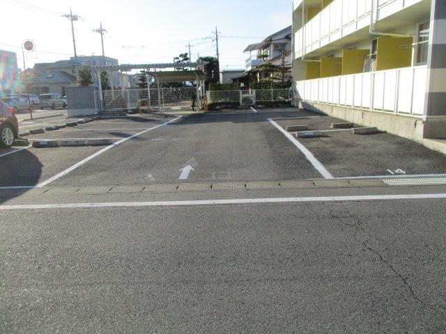 パール２００１(15762)の外観・駐車場イメージ1枚目