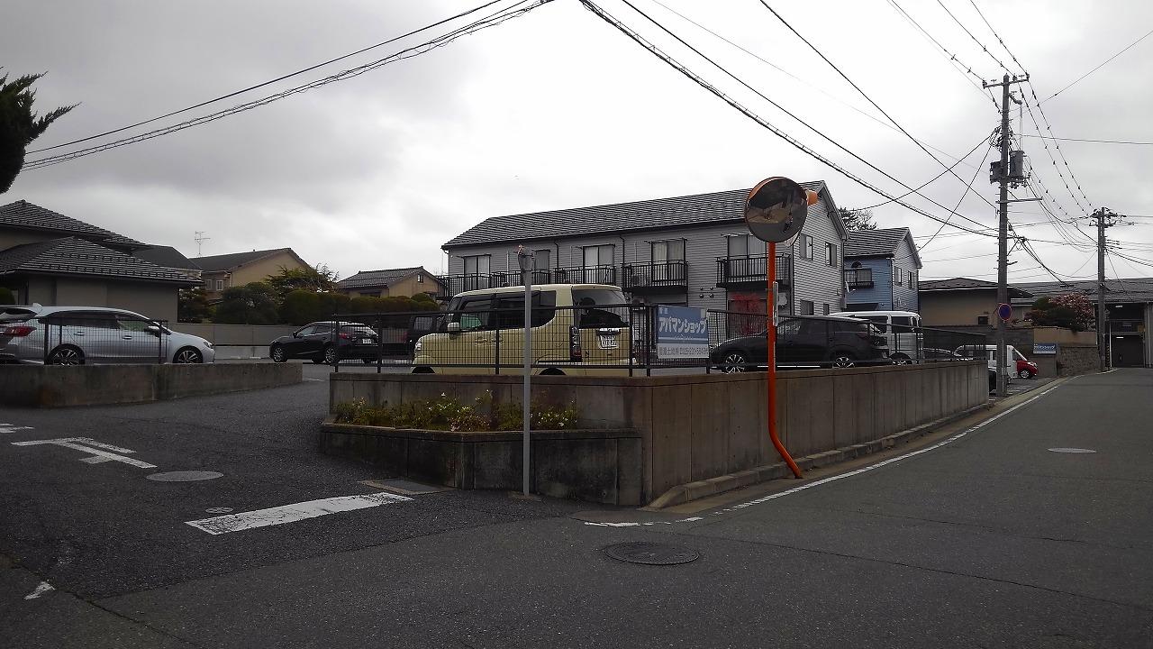 青山３（西山）駐車場の外観・駐車場イメージ2枚目