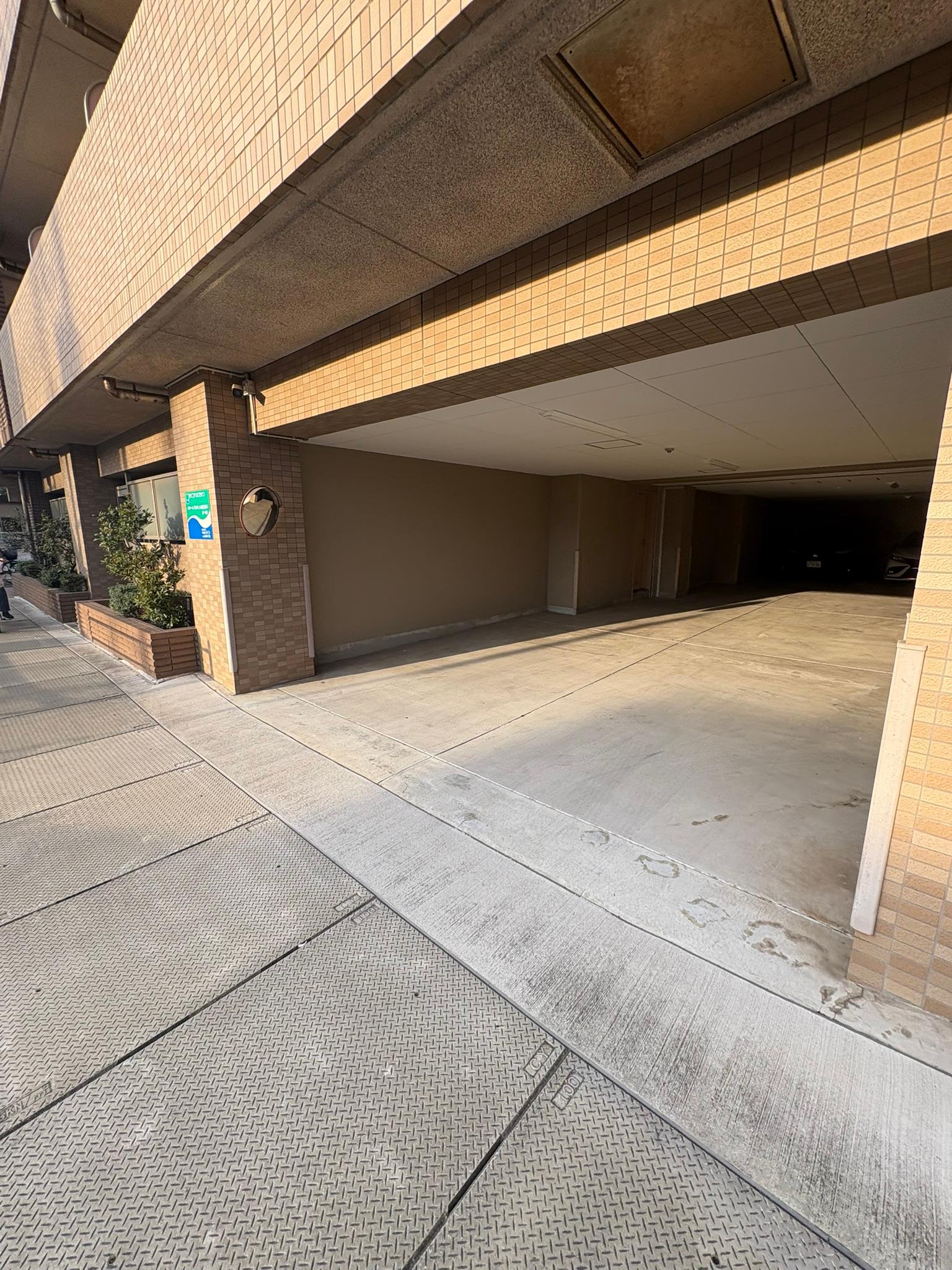 クオーレプロバンス南行徳Ⅱの外観・駐車場イメージ2枚目