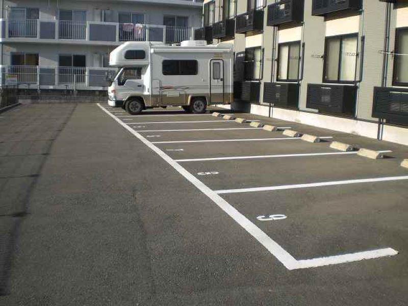 プレザントハウス２(38163)の外観・駐車場イメージ1枚目