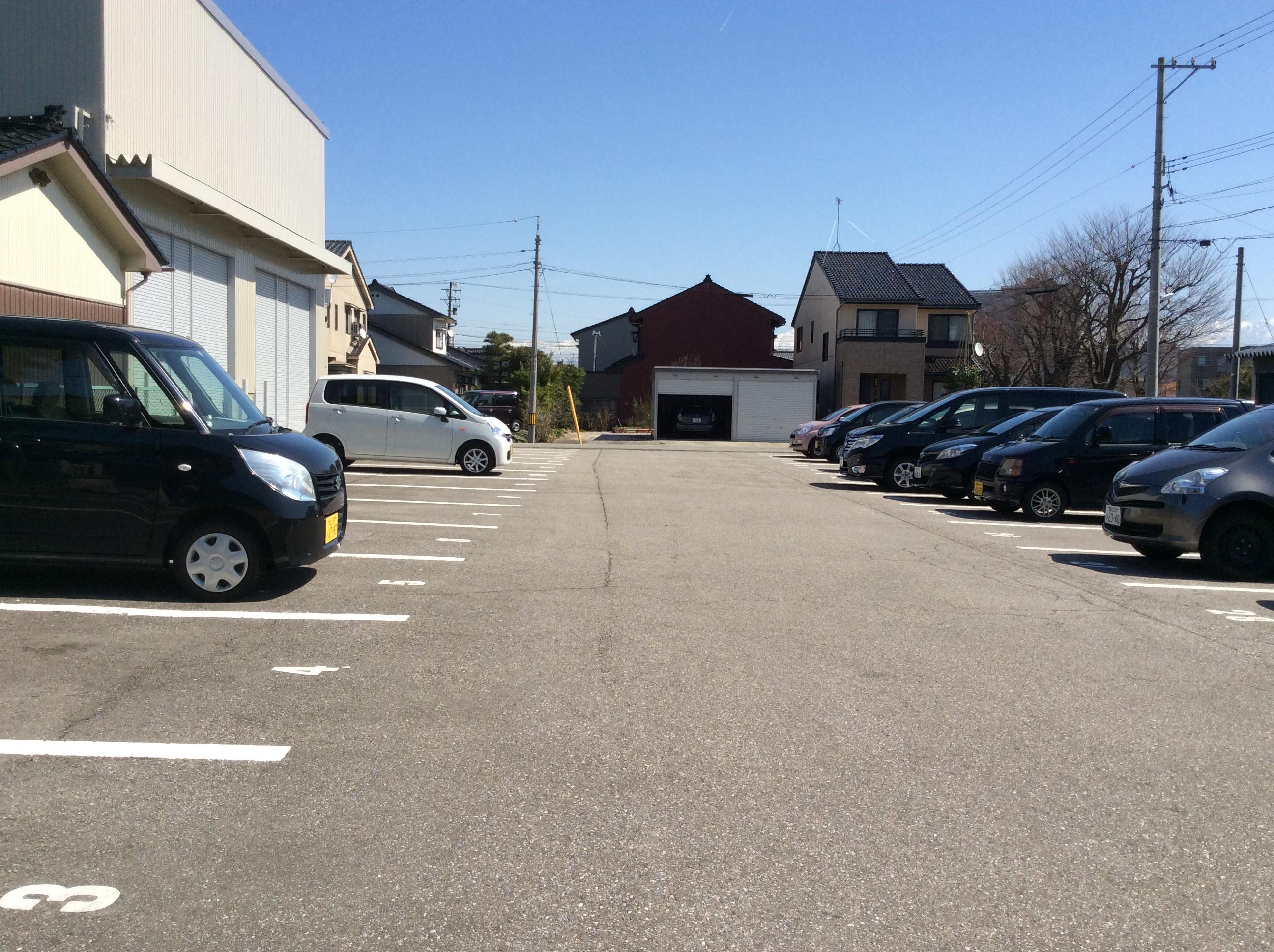 館出町2丁目月極駐車場の外観・駐車場イメージ3枚目