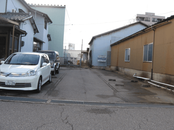 駅西本町駐車場の外観・駐車場イメージ1枚目