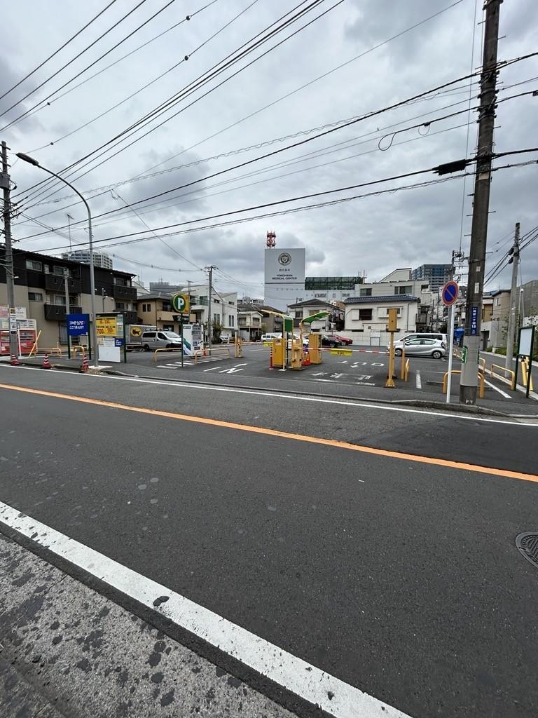 横浜岡野１丁目の外観・駐車場イメージ1枚目