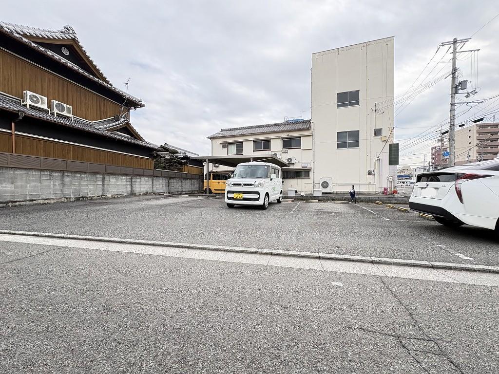 黒田Ｔ月極駐車場の外観・駐車場イメージ3枚目