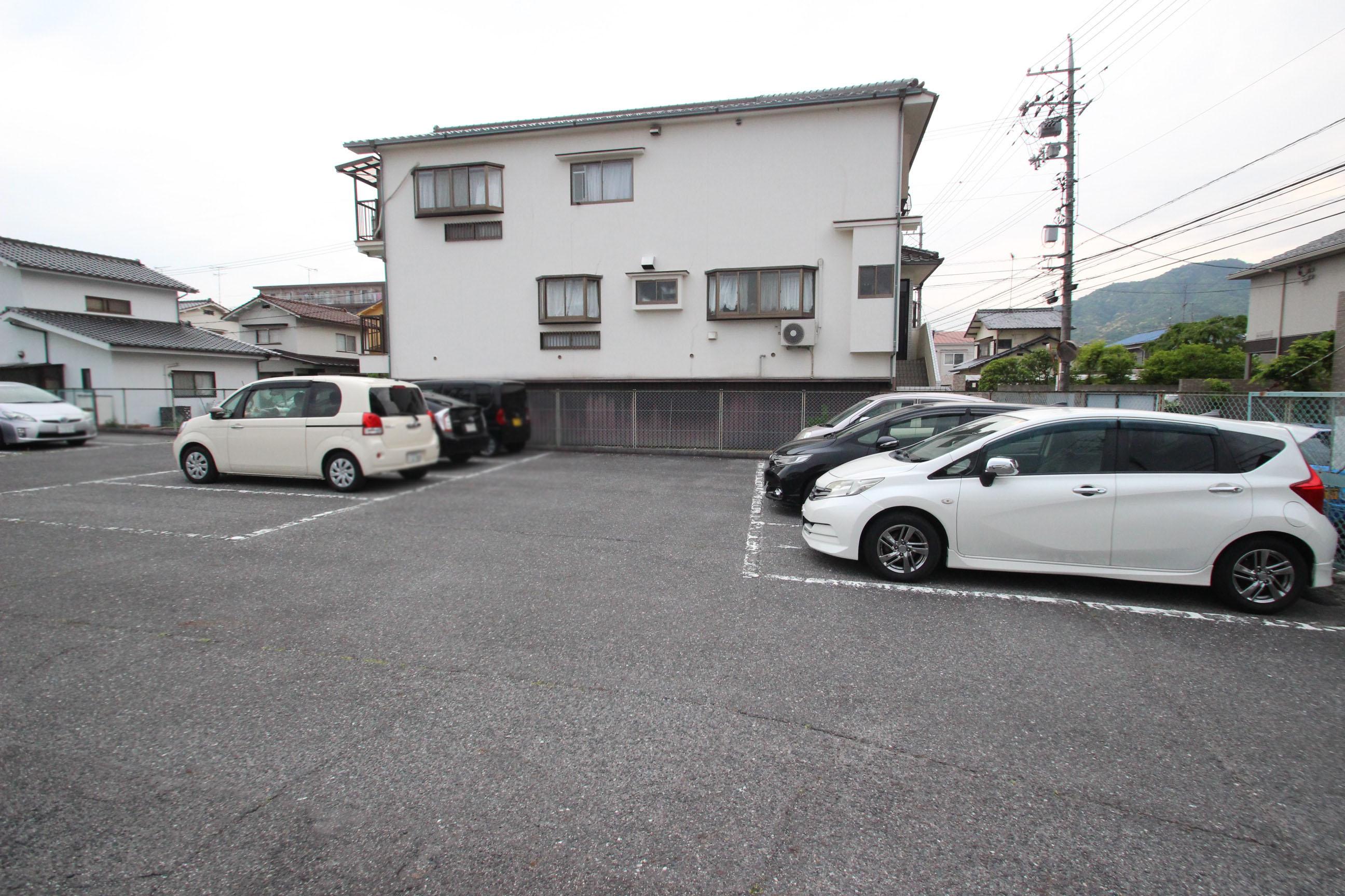 網岡駐車場の外観・駐車場イメージ2枚目