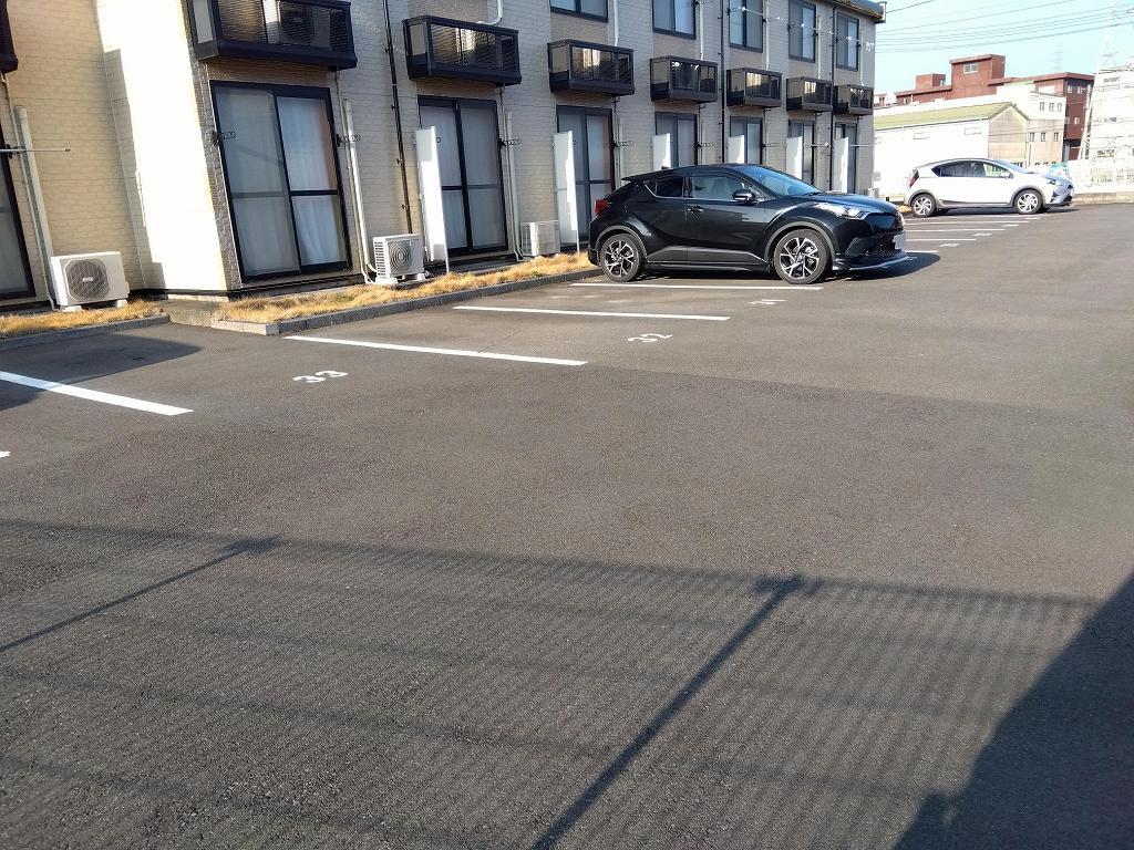 タウンコートＴＷＯ(26180)の外観・駐車場イメージ1枚目