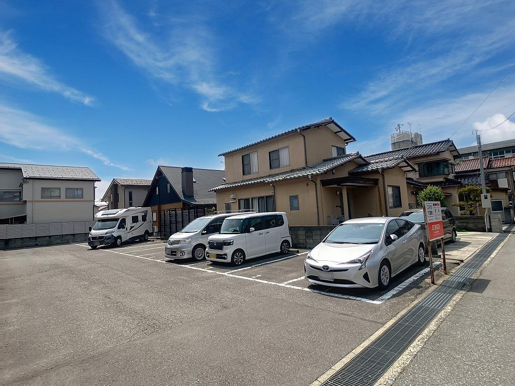 緑ヶ丘パーキングの外観・駐車場イメージ1枚目